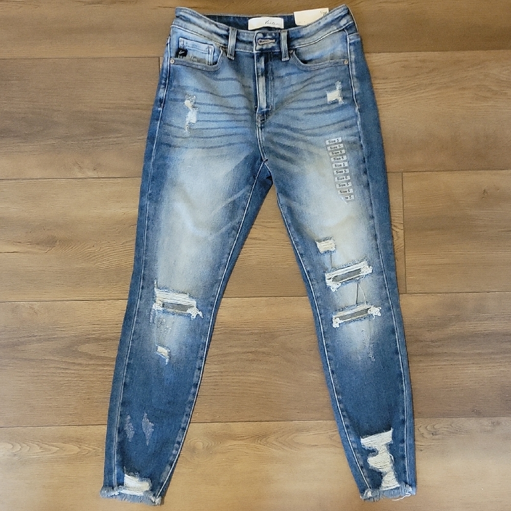NEW! KanCan Distressed Blue Jeans